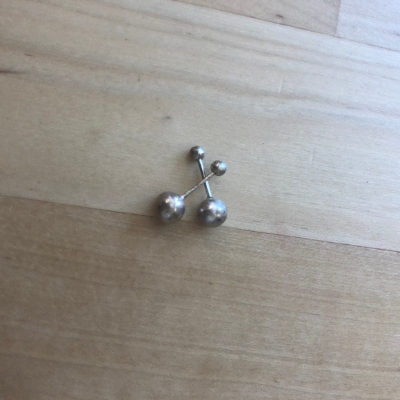 Double ball sterling silver studs - Picture 1 of 3